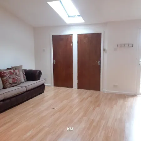 1 Bedroom Private Flat - Liverpool Road, Eccles