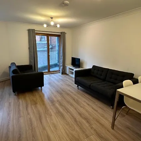 아파트 Bigkings Lovely 1bed With Free Parking In *