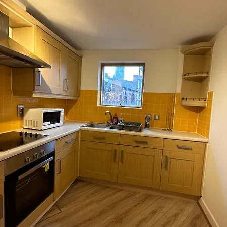 아파트 Bigkings Lovely 1bed With Free Parking In *
