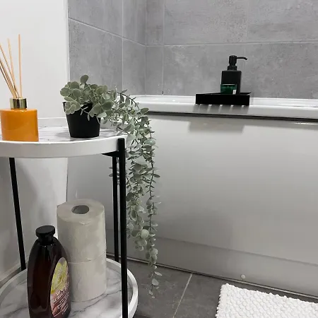Luxury 2 Bed With Skyline Views. * Manchester