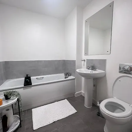 Luxury 2 Bed With Skyline Views. Apartment Manchester