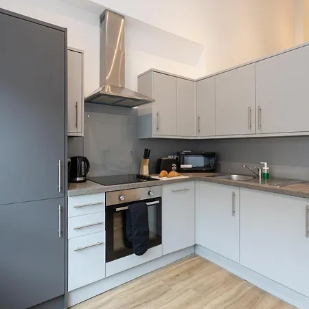 Pillo Serviced - Arena Manchester