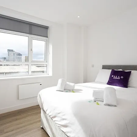 Pillo Serviced - Arena Apartment