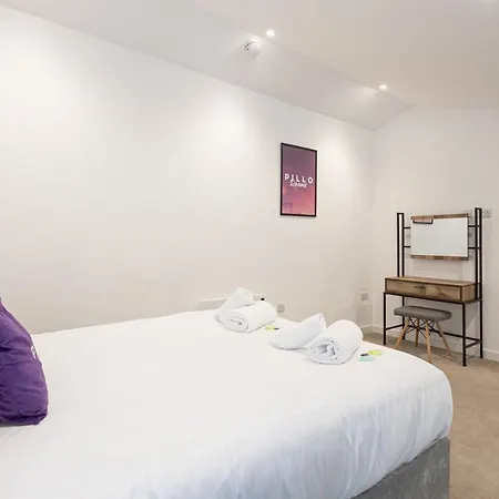 Pillo Serviced - Arena *