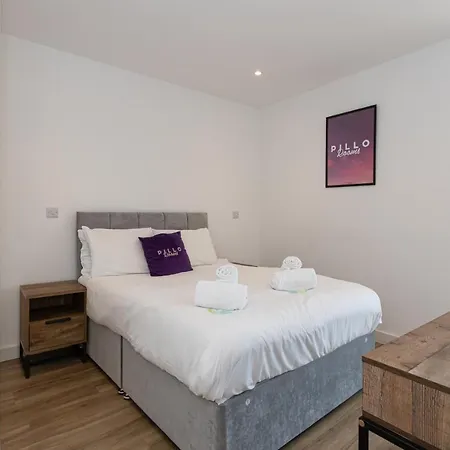 Pillo Serviced - Arena Apartment Manchester