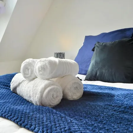 Family Friendly With Parking & Garden Maison d'hôtes *