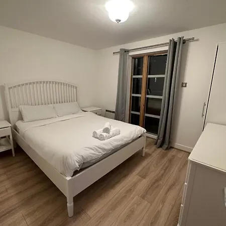 아파트 Bigkings Lovely 1bed With Free Parking In *