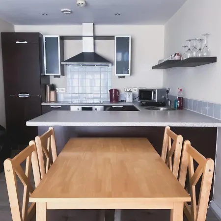 아파트 Spacious 2 Bed Flat, Free Parking, Close To Town 맨체스터