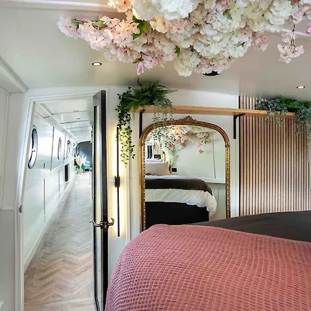 The Vaetten Hues Luxury Boat *