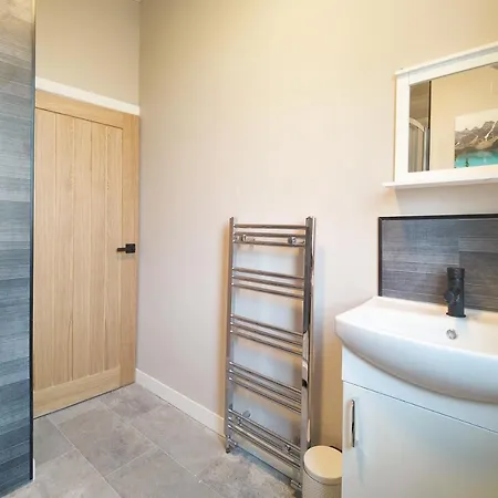 Lindsay House - South Stylish Townhouse With Free Parking * Manchester