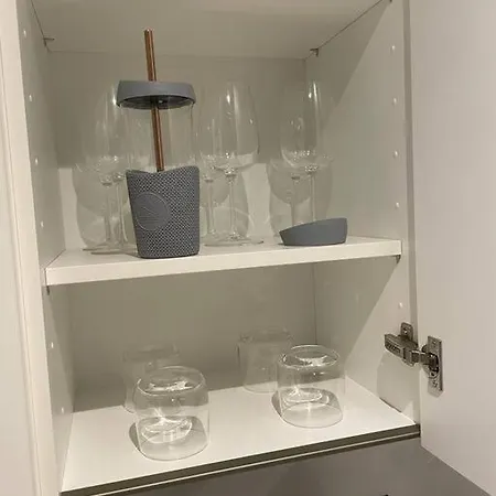 1 Bedroom Flat In