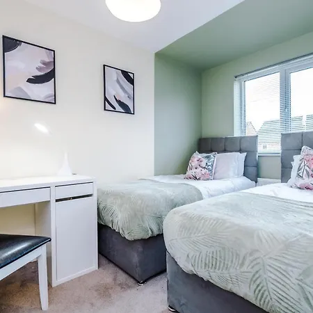 Chic 2 Bed House With Garden & Free Parking Σπίτι διακοπών *