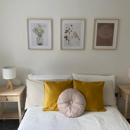 Marine Viewing 2 Bedrooms Flat *