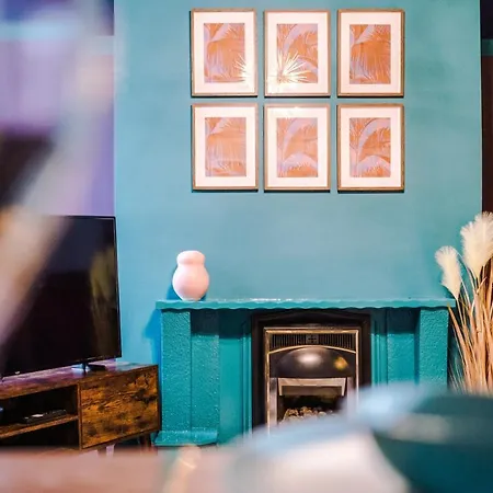 Spacious And Modern 5 Bedroom House Vakantiehuis Manchester