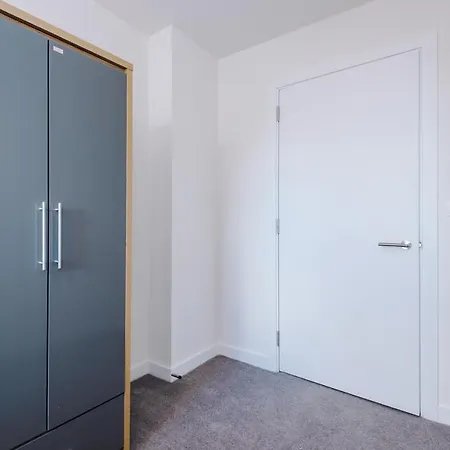 דירה Weekly And Monthly Bookings At Zinnia Unit - Telly Homes Limited- New One Bed Apartment, Old Trafford *