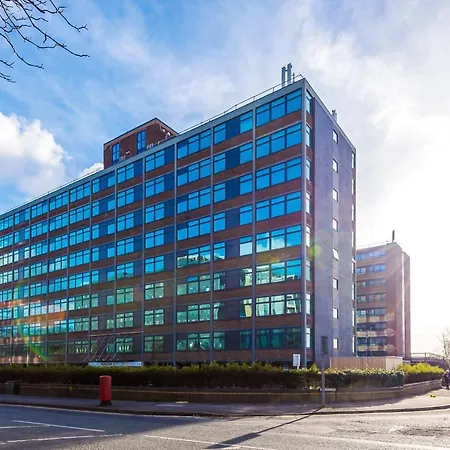 Weekly And Monthly Bookings At Zinnia Unit - Telly Homes Limited- New One Bed Apartment, Old Trafford * マンチェスター
