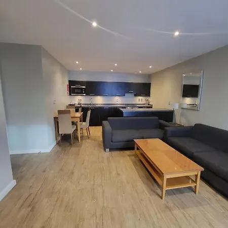 Fantastic 2 Bedroom Appartement *