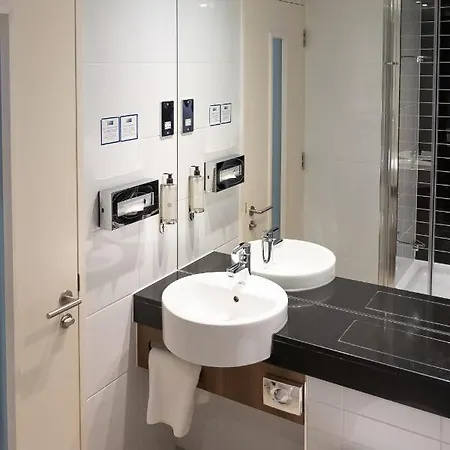 Express Centre Arena By Ihg 3* Manchester