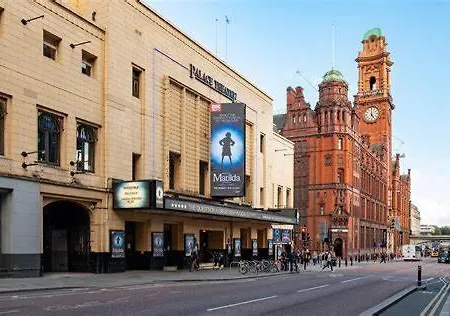 Modern 2 Bed & 2 Bath City Centre Manchester