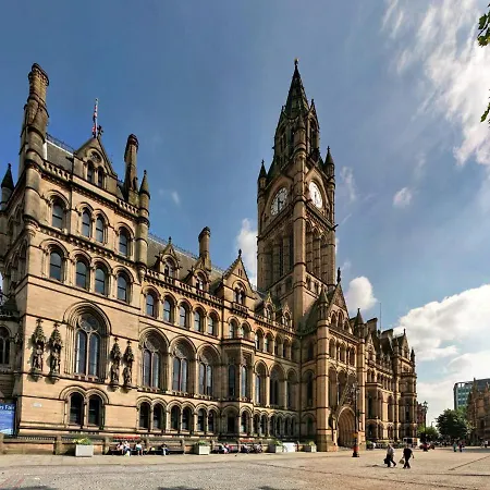 Modern 2 Bed & 2 Bath City Centre Manchester
