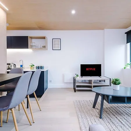 Sky Gardens - Contemporary Duplex مانشستر