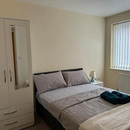 Maison d'hôtes 7 Minutes From Etihad Manchester