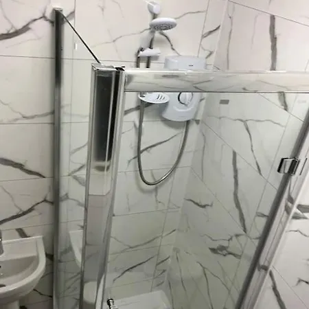 New Getaway - Free Gated Parking With Fob Appartement