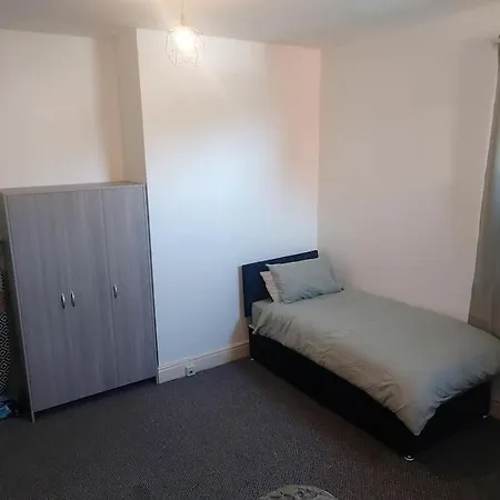 Serviced 2 Bed - Corporate Weekday Professionals