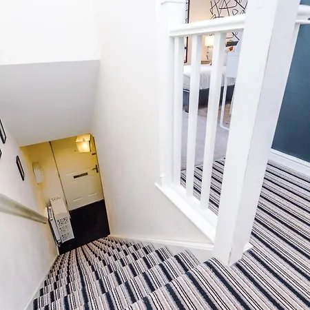 Prázdninový dům Chic 2 Bed House With Garden & Free Parking Manchester
