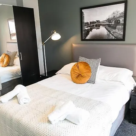 Apartament Spacious 2 Bedroom Penthouse *