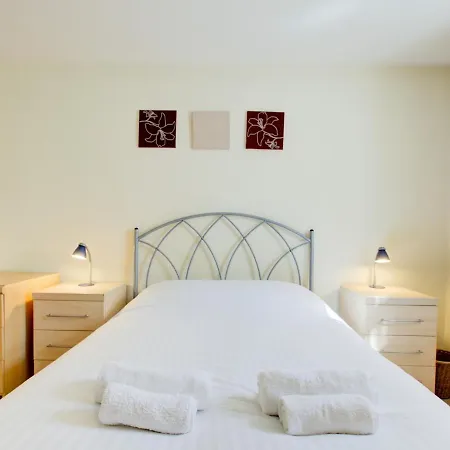 Pass The Keys Spacious Near Royal Infirmary Hospital Appartement *