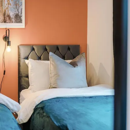 Hébergement de vacances Stunning Mcr House Sleeps 9 Manchester