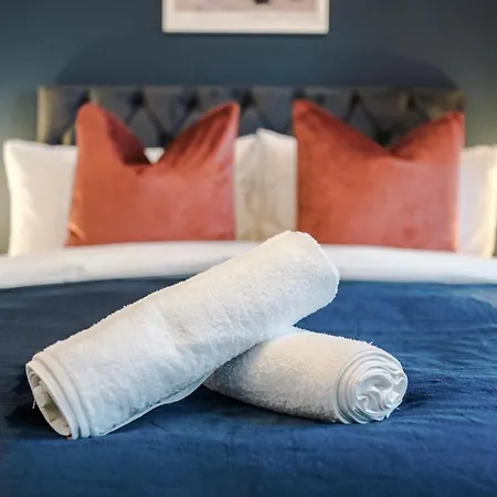 Hébergement de vacances Stunning Mcr House Sleeps 9 Manchester