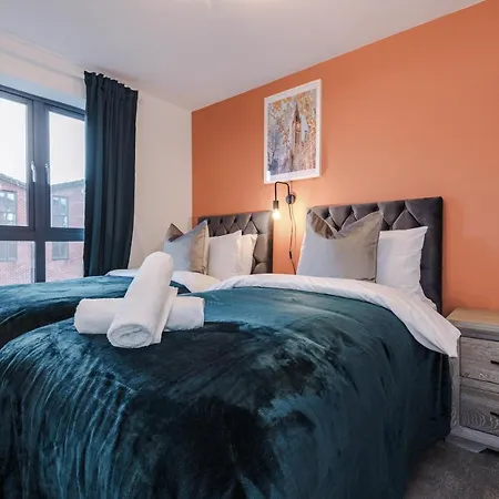 Hébergement de vacances Stunning Mcr House Sleeps 9