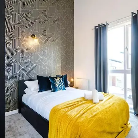 Feriehus 3 Bedroom Home, Hosted By Mcr Dens Manchester