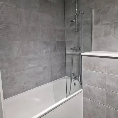 Luxury 2 Bed, 2 Bath - The Quays Manchester