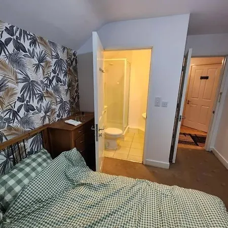 Two Bedroom With Parking Manchester