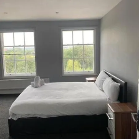 Extra Large 6 Bed 7 Bath Townhouse In Feriehus