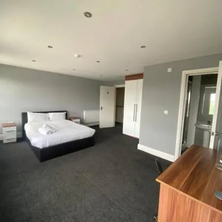 Feriehus Extra Large 6 Bed 7 Bath Townhouse In *