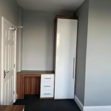 Feriehus Extra Large 6 Bed 7 Bath Townhouse In Manchester