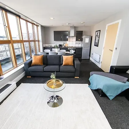 Apartament Entire Penthouse Floor Sleeps 18 Manchester