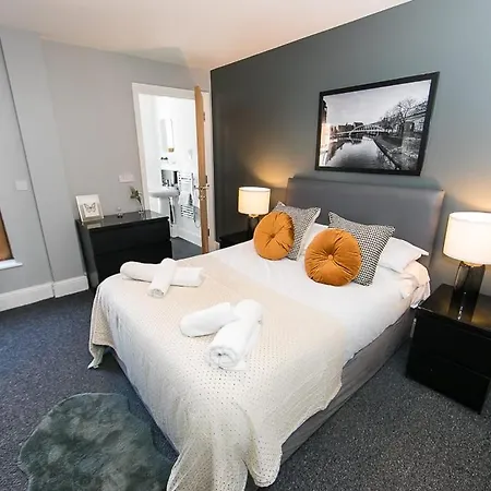 Appartement Entire Penthouse Floor Sleeps 18 *