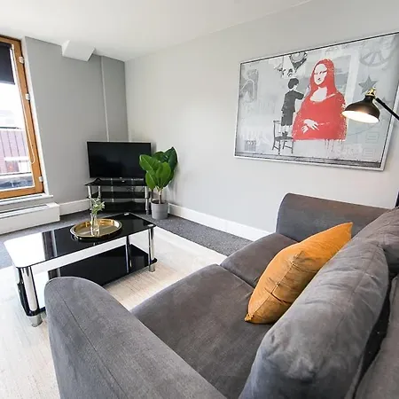 Entire Penthouse Floor Sleeps 18 Apartament Manchester