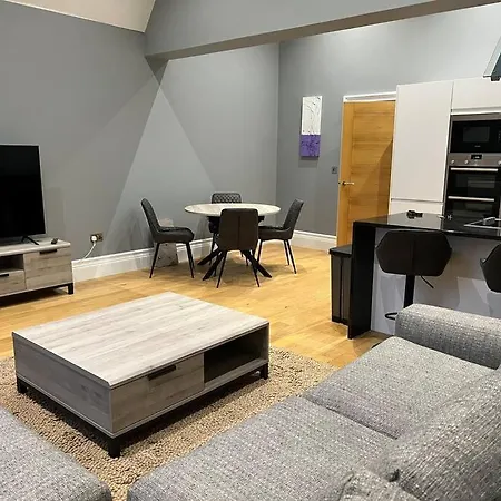 Stableford Hall - Stunning Apartament Manchester