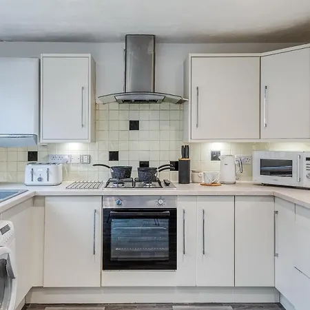 Hébergement de vacances Lovely 3-bed Cosy House In Greater Manchester