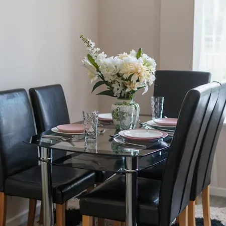 Bright 1 Bed Flat - Sleeps 3 مانشستر
