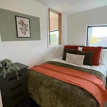 Skygardens - Stylish Duplex - Roof Garden Manchester