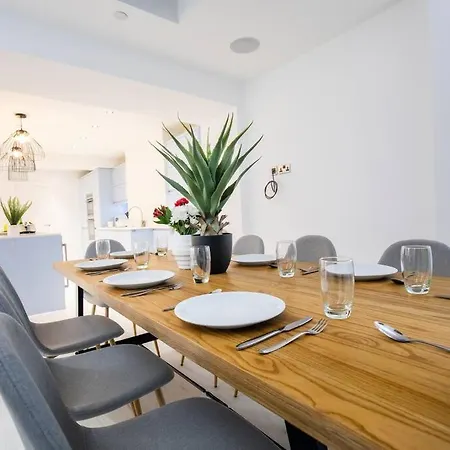 Townhouse With Roof Terrace Feriehus *