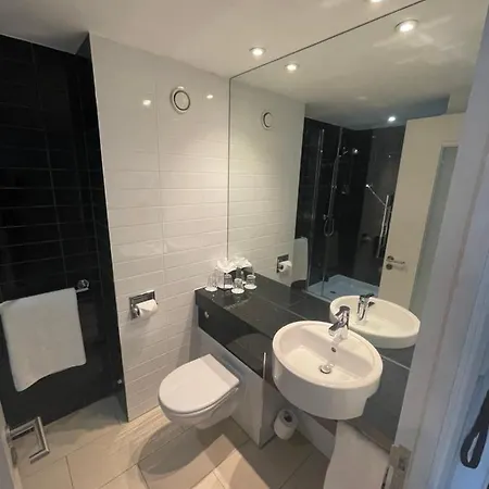 Express Centre By Ihg Hotel