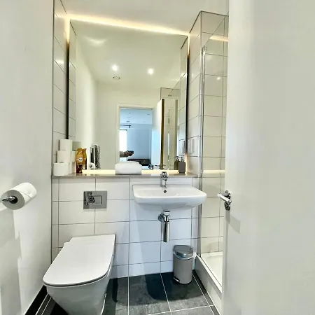 Double With Shared Kitchen *